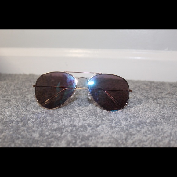 Sunglasses - Picture 1 of 1